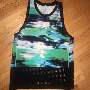 Lululemon tank